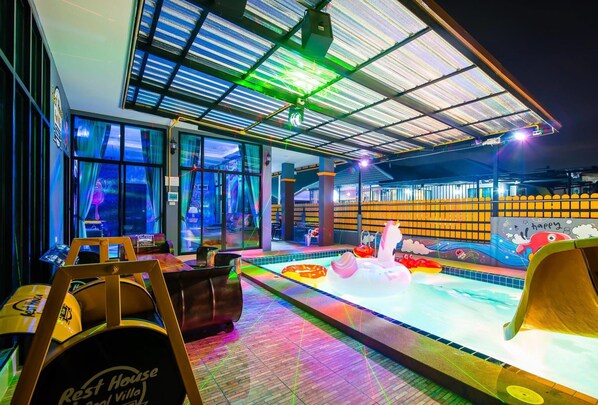 5 Bedrooms Villa | Terrasse/patio