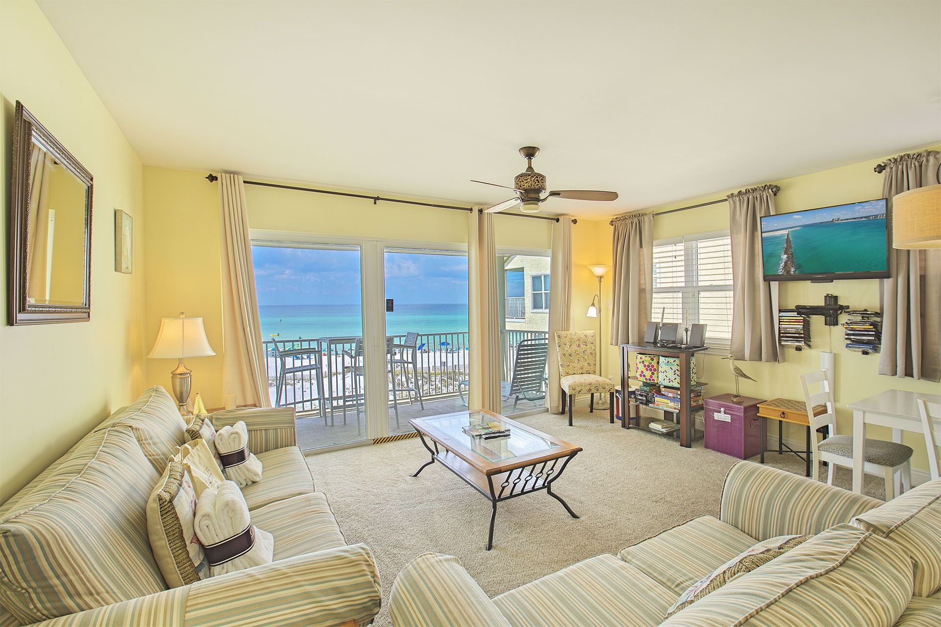 Commodore's Retreat 207 - Gulf Front! Seagrove Beach! 30A! Community Pool!