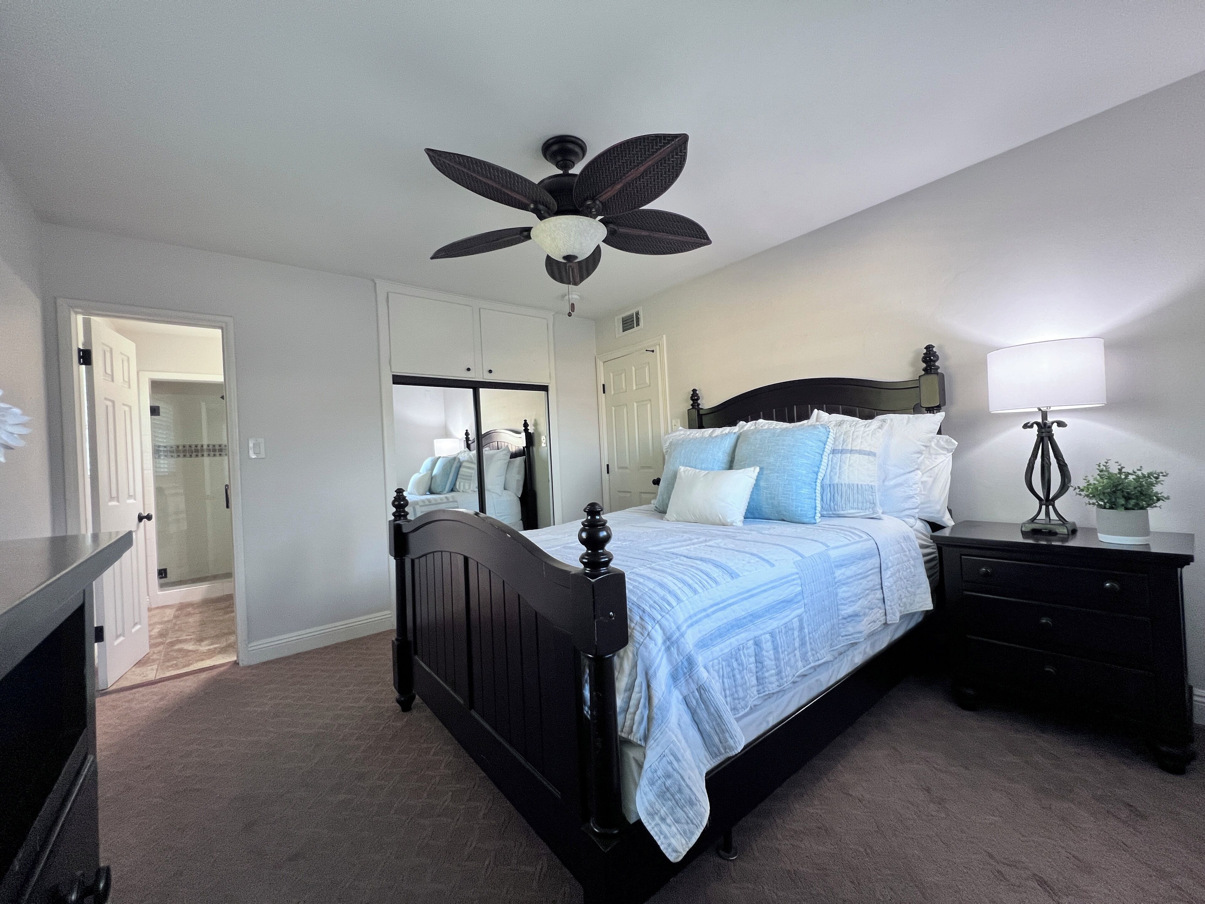 4 多间卧室、熨斗/熨衣板、免费 WiFi、床单