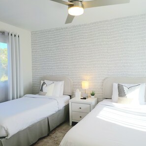 3 bedrooms, desk, iron/ironing board, free WiFi