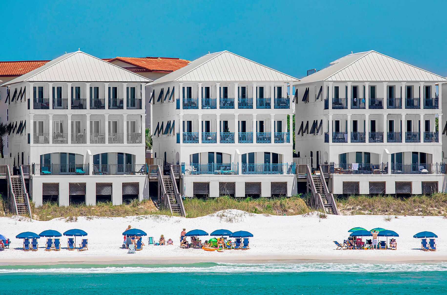 Good Times - Gulf Front! Heated Private + Community Pool! Free Beach Service!