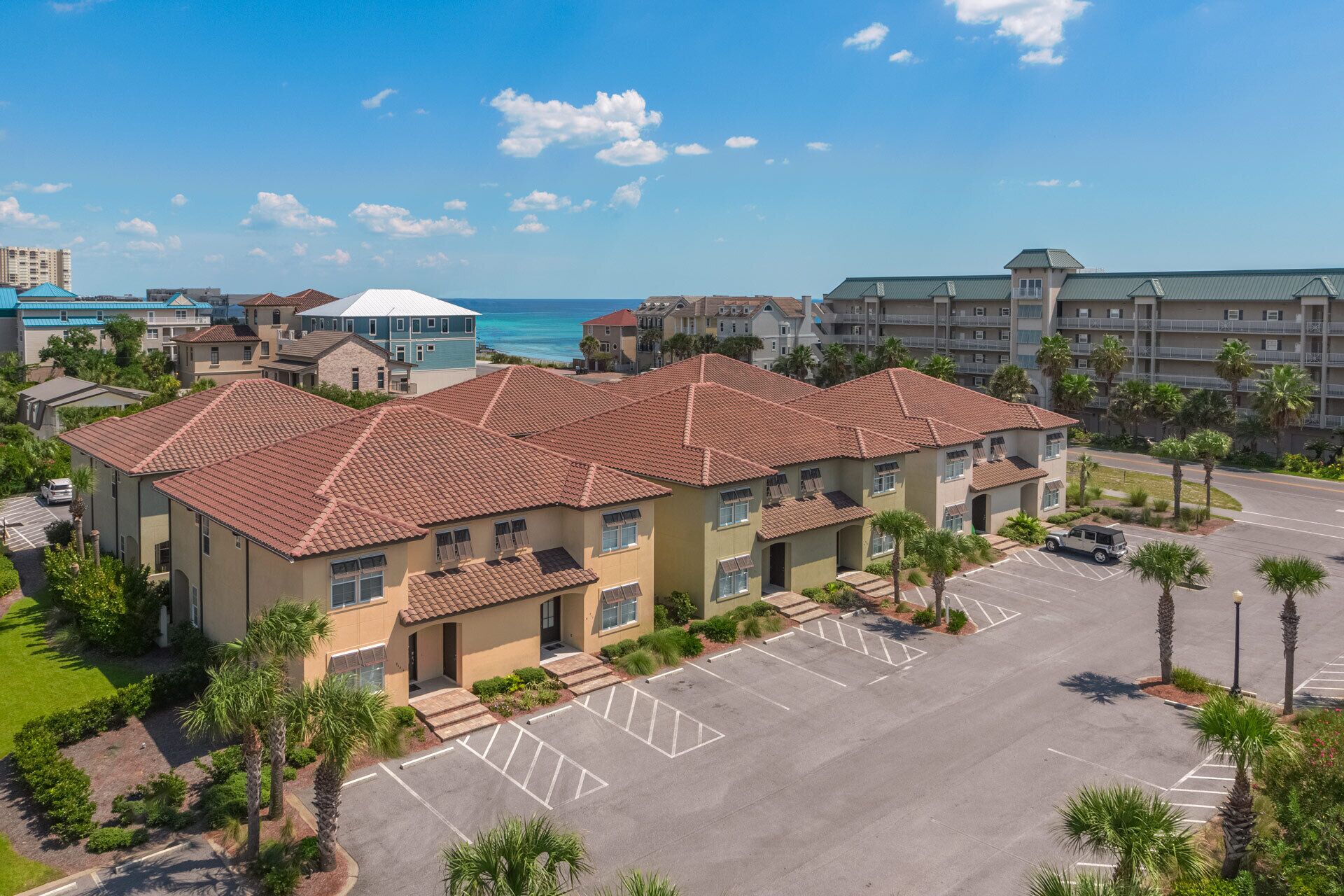 Puesta Del Sol - Luxury Townhome, Swimming Pool, Private Beach Access!