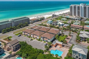 Exterior - Puesta Del Sol - Luxury Townhome, Swimming Pool, Private Beach Access! (Miramar Beach)