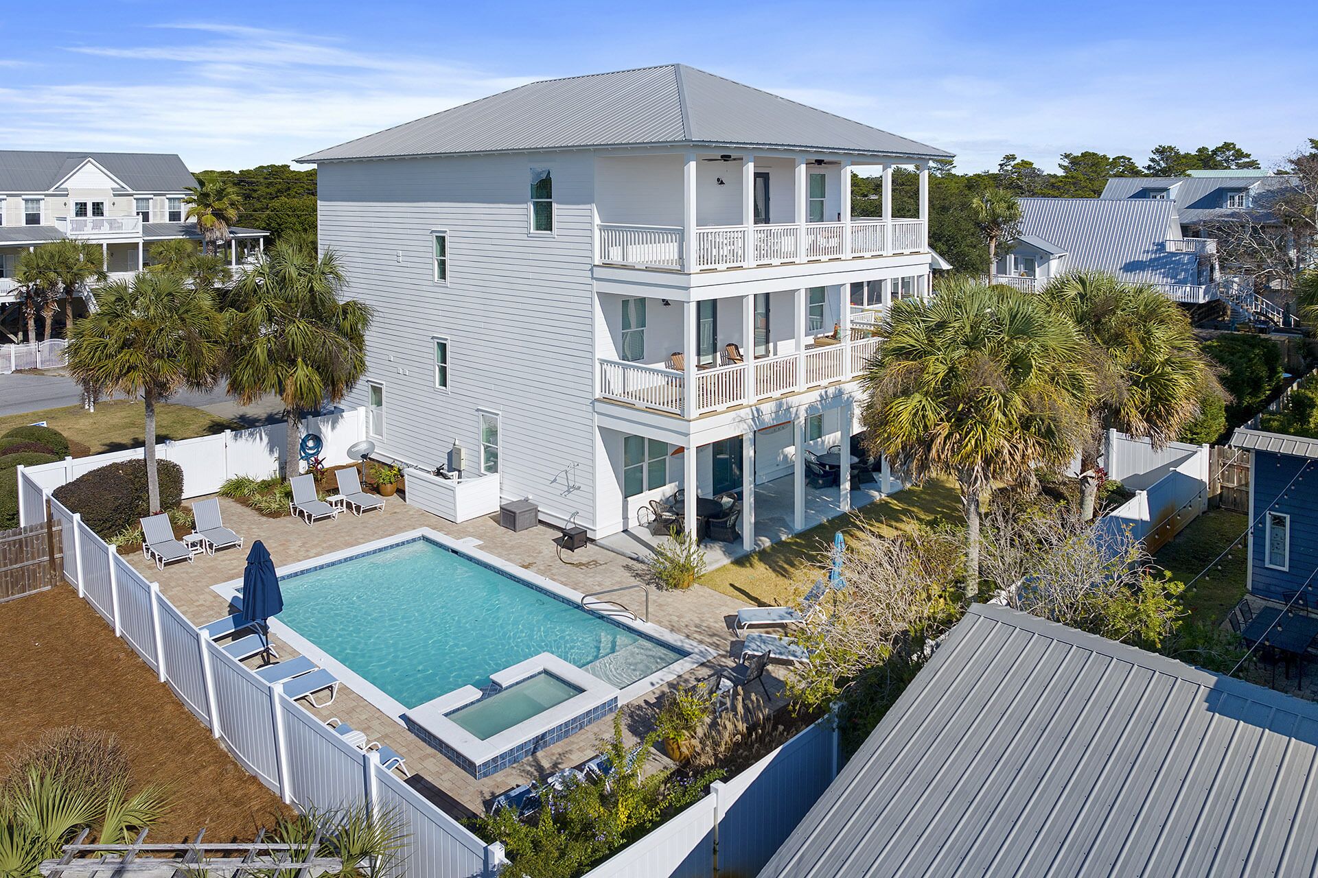 Still Waters - Gulf Views! Heated Private Pool! Game Room! Complimentary Bikes!