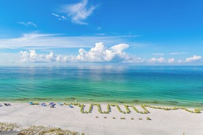 On the beach - Gulfside 1402 - Beach Front, Community Pool, Hot Tub, Fitness Center! Tennis! (Miramar Beach)