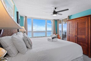 2 bedrooms, internet, bed sheets