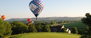 Golf - On The Golf Course, Outdoor Kitchen, Hot Tub and So Much More! (Galena)