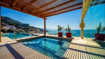 Alberca al aire libre