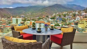 Comfort Condo, Kitchen, Mountain View | Terrace/patio - Zenith Ph 702 (Puerto Vallarta)