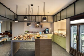 Free daily continental breakfast - Staybridge Suites London Heathrow - Bath Road by IHG (West Drayton)