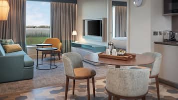 Premium bedding, minibar, in-room safe, desk