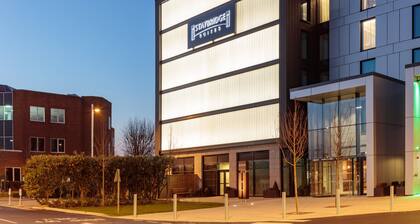 Staybridge Suites London Heathrow - Bath Road by IHG