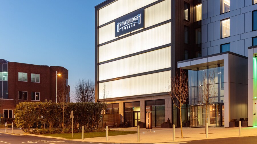 Staybridge Suites London Heathrow - Bath Road by IHG