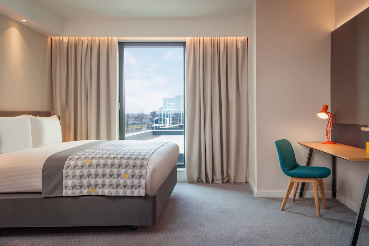 1 bedroom, hypo-allergenic bedding, in-room safe, desk