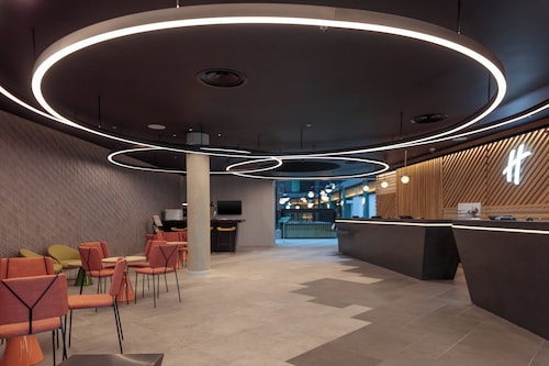 Holiday Inn London Heathrow - Bath Road by IHG