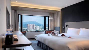 Caja de seguridad en la habitación, escritorio y insonorización