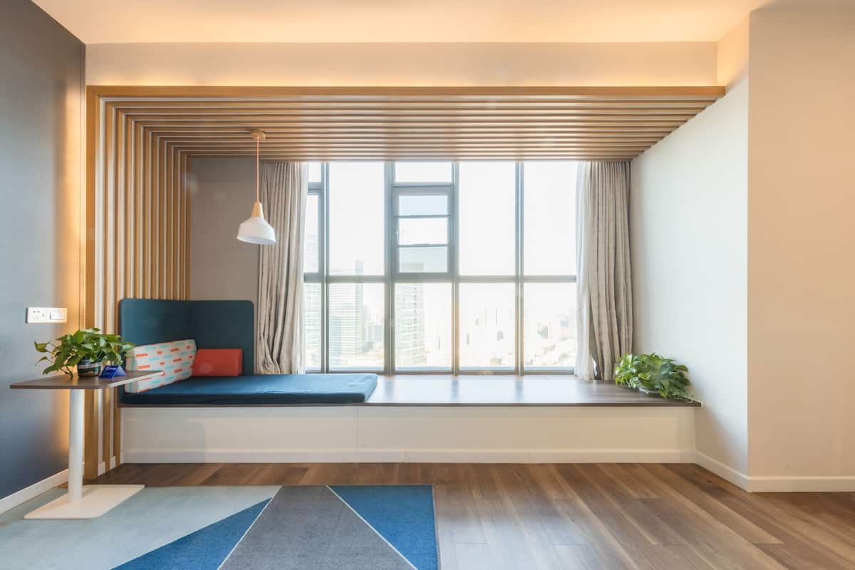 Standard Room, 1 King Bed, City View (Minifridge) | Terrace/patio