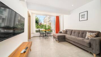 3 Bedroom Suite (Annex) | Free WiFi, bed sheets