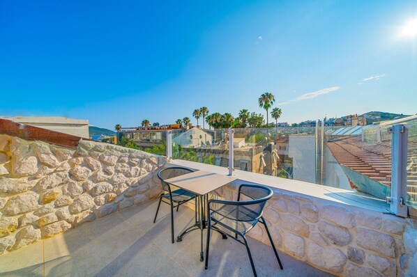Penthouse | Terrace/patio