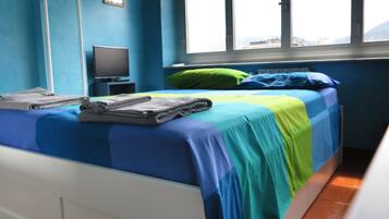 Double Room, Shared Bathroom | Egyptian cotton sheets, premium bedding, memory-foam beds