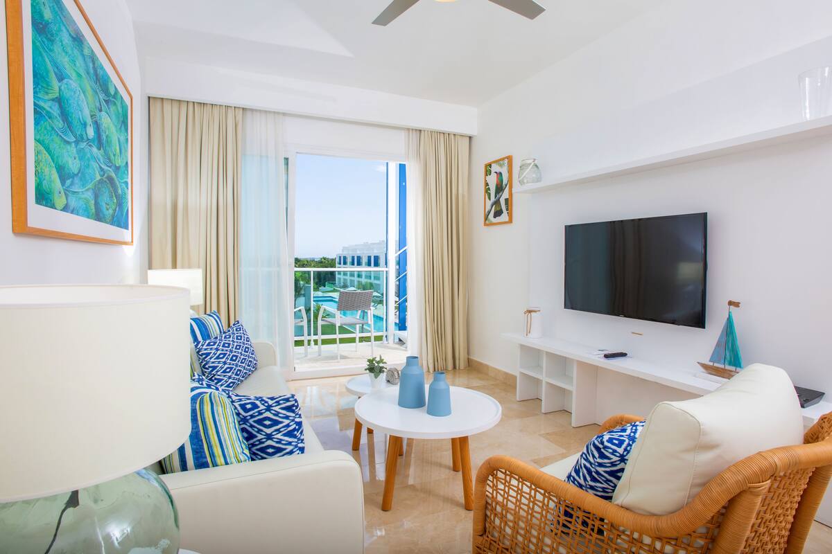 40-inch flat-screen TV with cable channels, TV