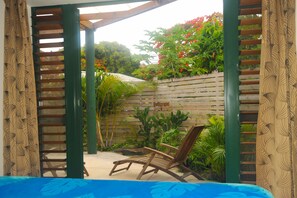 Bungalow 4 - 2-Bedroom Bungalow | Terrace/patio