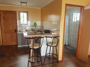 家庭小屋, 2 間臥室, 私人浴室 | 私人廚房 | 雪櫃、微波爐、爐具、咖啡機/沖茶器
