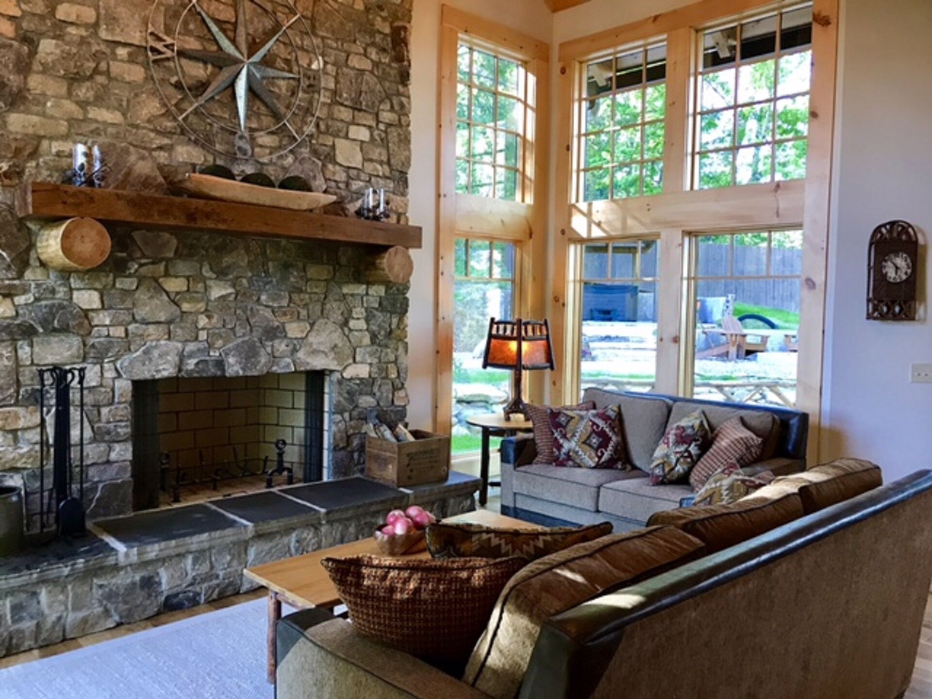 Hendersonville Custom Log Home with hot tub, fire-pit and fireplace