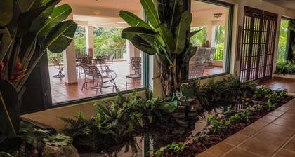 ★ Private Getaway Mansion - Breathtaking View - 5BD - Near Rainforest - 5 ☆