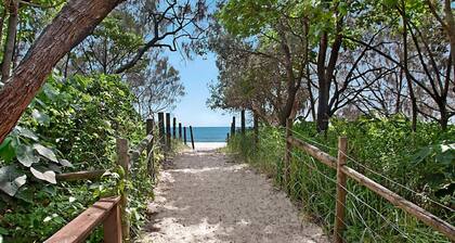 20 étapes vers le sable! - Appartement en bord de mer! Aucune route à traverser