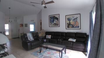 TV connectée, table de tennis de table