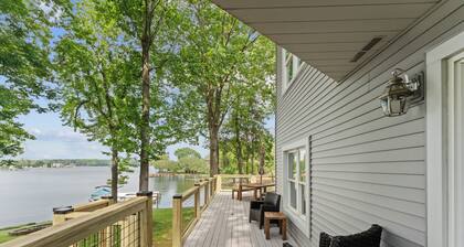 What a View! Perfect Family Meeting Place. BIG Views! Private.