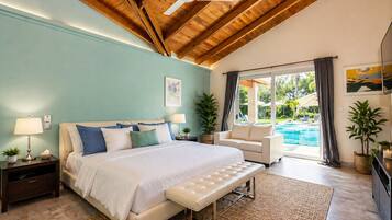 6 bedrooms, in-room safe, desk, iron/ironing board