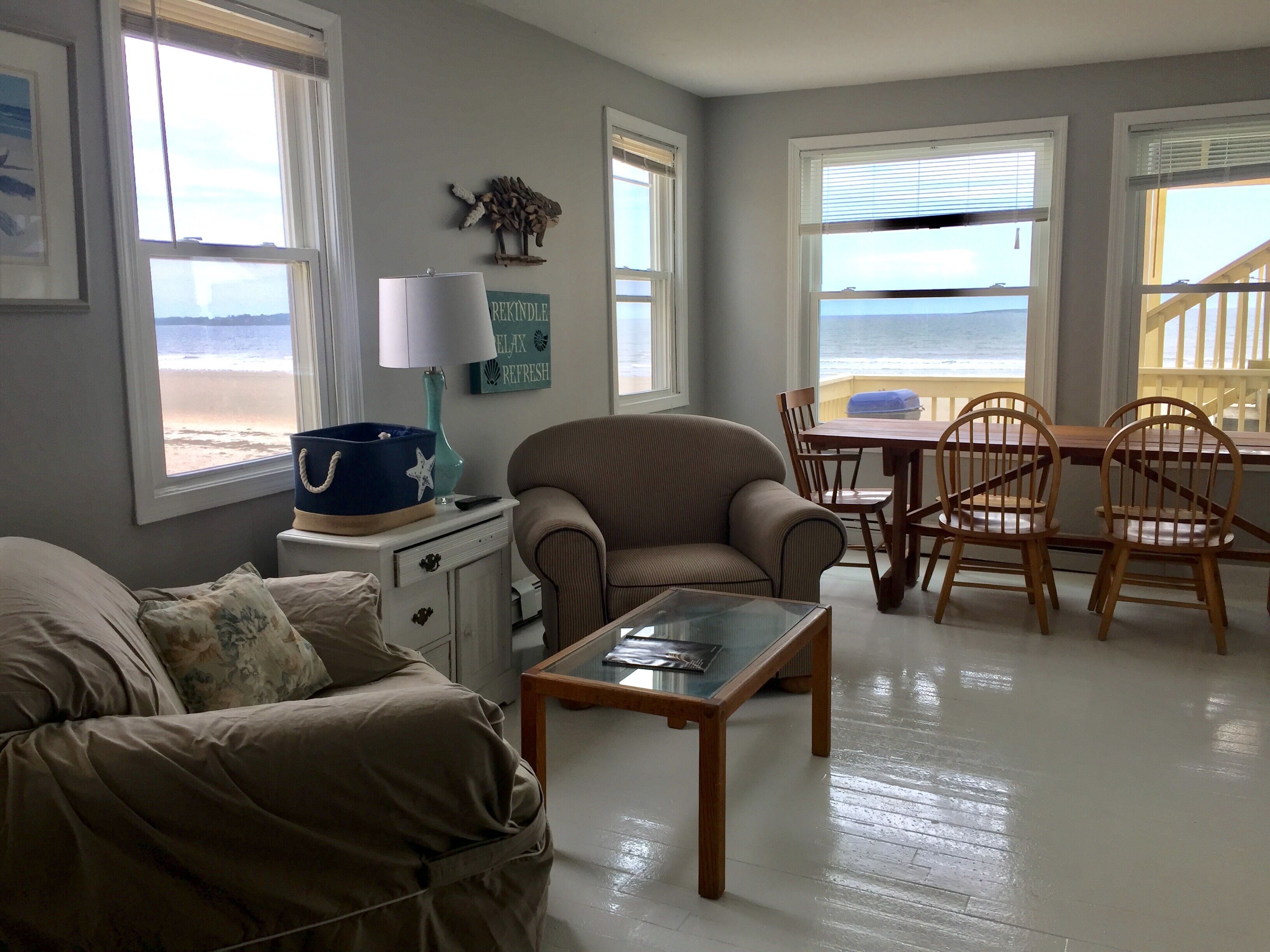 BEACHFRONT in a perfect location! A relaxing choice! INQUIRE even if looks booke