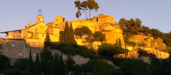 Maison située au cœur du village Le Beaucet entre Provence et Luberon
