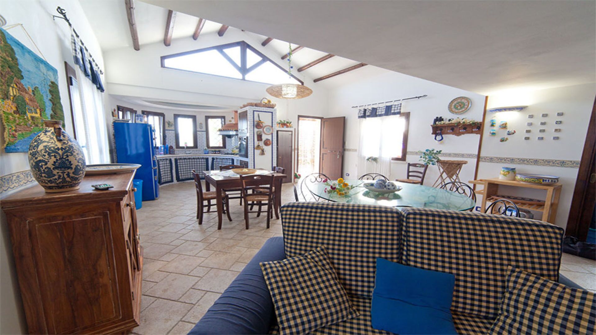 Delightful villa for those who love nature, comfort and the sea. CIR 19081005C225344