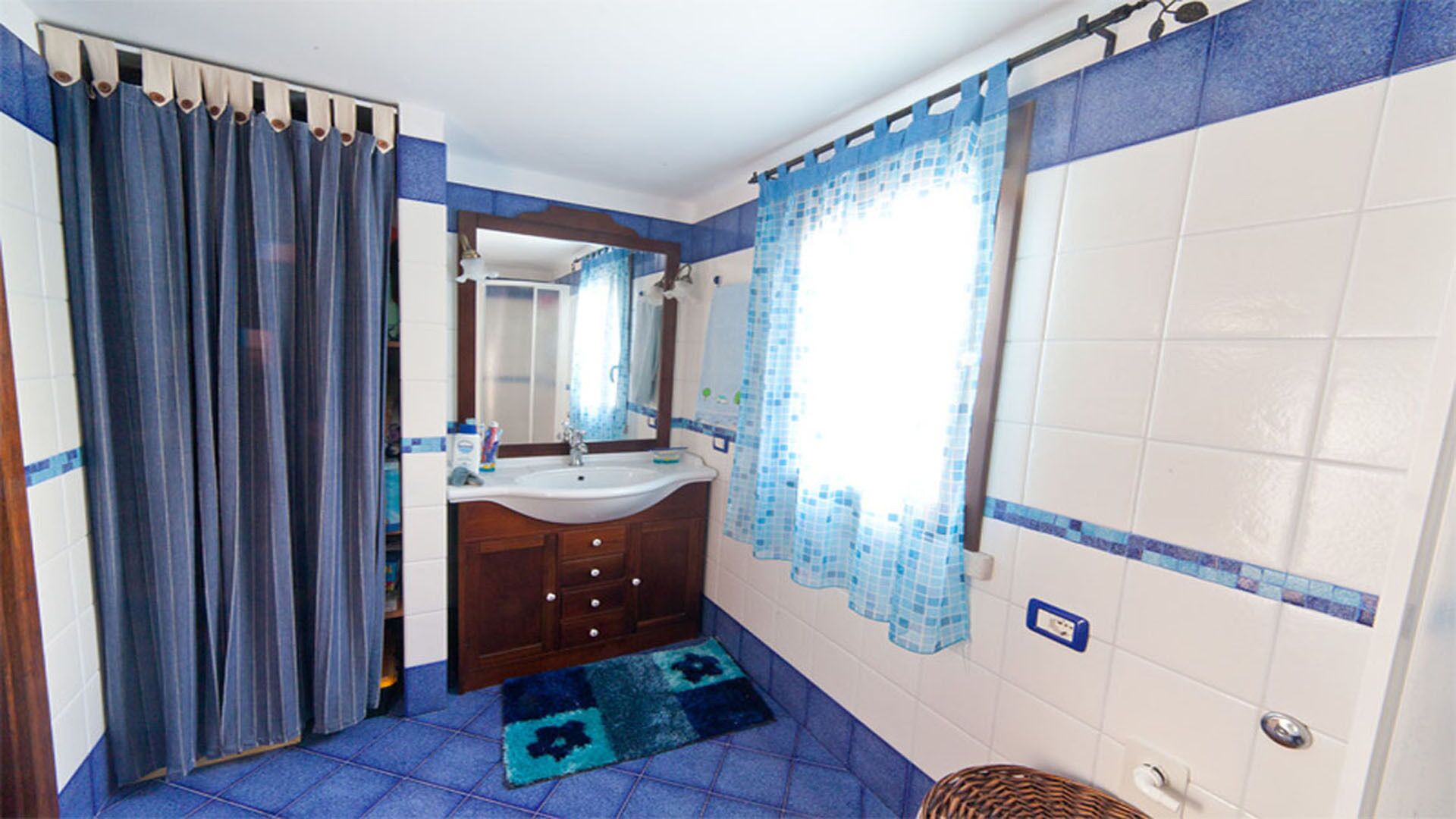 Delightful villa for those who love nature, comfort and the sea. CIR 19081005C225344