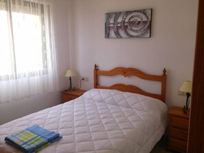 3 chambres, fer et planche à repasser, Wi-Fi gratuit, draps fournis