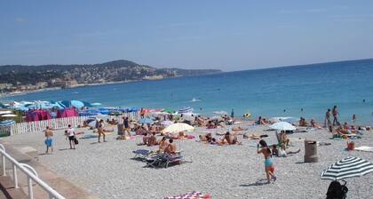 Promenade Des Anglais Superbe face mer 80m2 4Pieces PANORAMIQUE Apt par Negresco