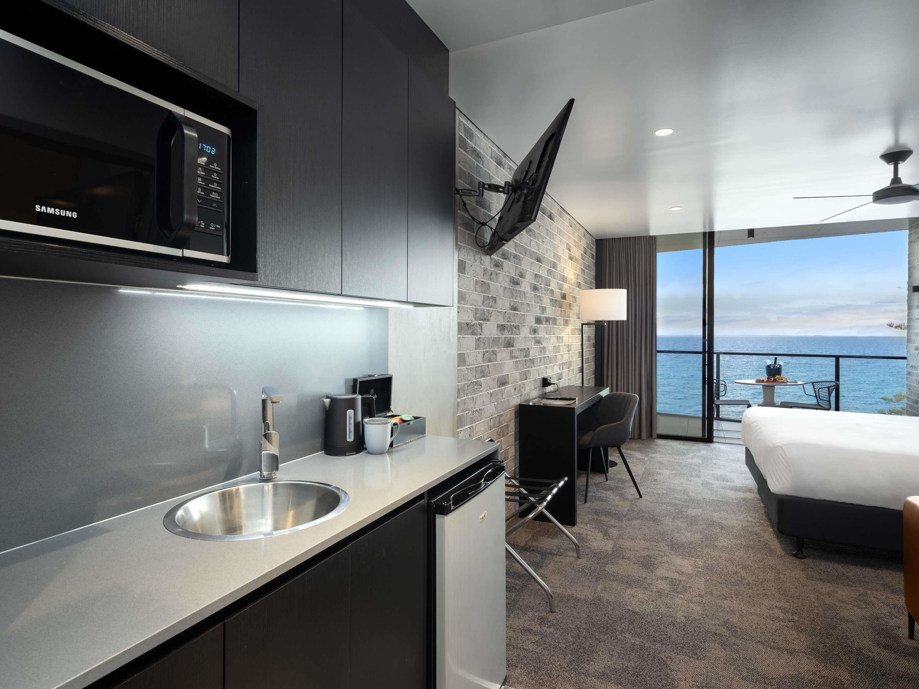 Minibar, in-room safe, desk, soundproofing