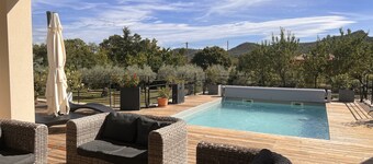 Villa South Ardeche Hoch stehender Süden, privater beheizter Pool, Garten