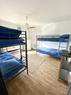 4 habitaciones, tabla de planchar con plancha y wifi gratis