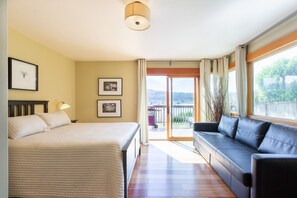 5 makuuhuonetta, silitysrauta/-lauta, ilmainen Wi-Fi, vuodevaatteet