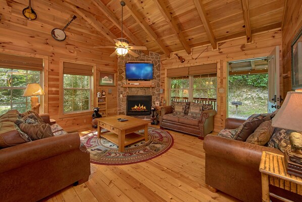 Smart TV, fireplace, DVD player