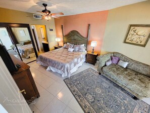 2 bedrooms, internet, bed sheets, wheelchair access - Sonoran Spa E708 - 2 BR Next to the Pool, High Speed Wi-Fi - Beachfront Premium Patio Luxury Condo (Puerto Peñasco)
