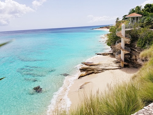 Caribbean Paradise Awaits You 