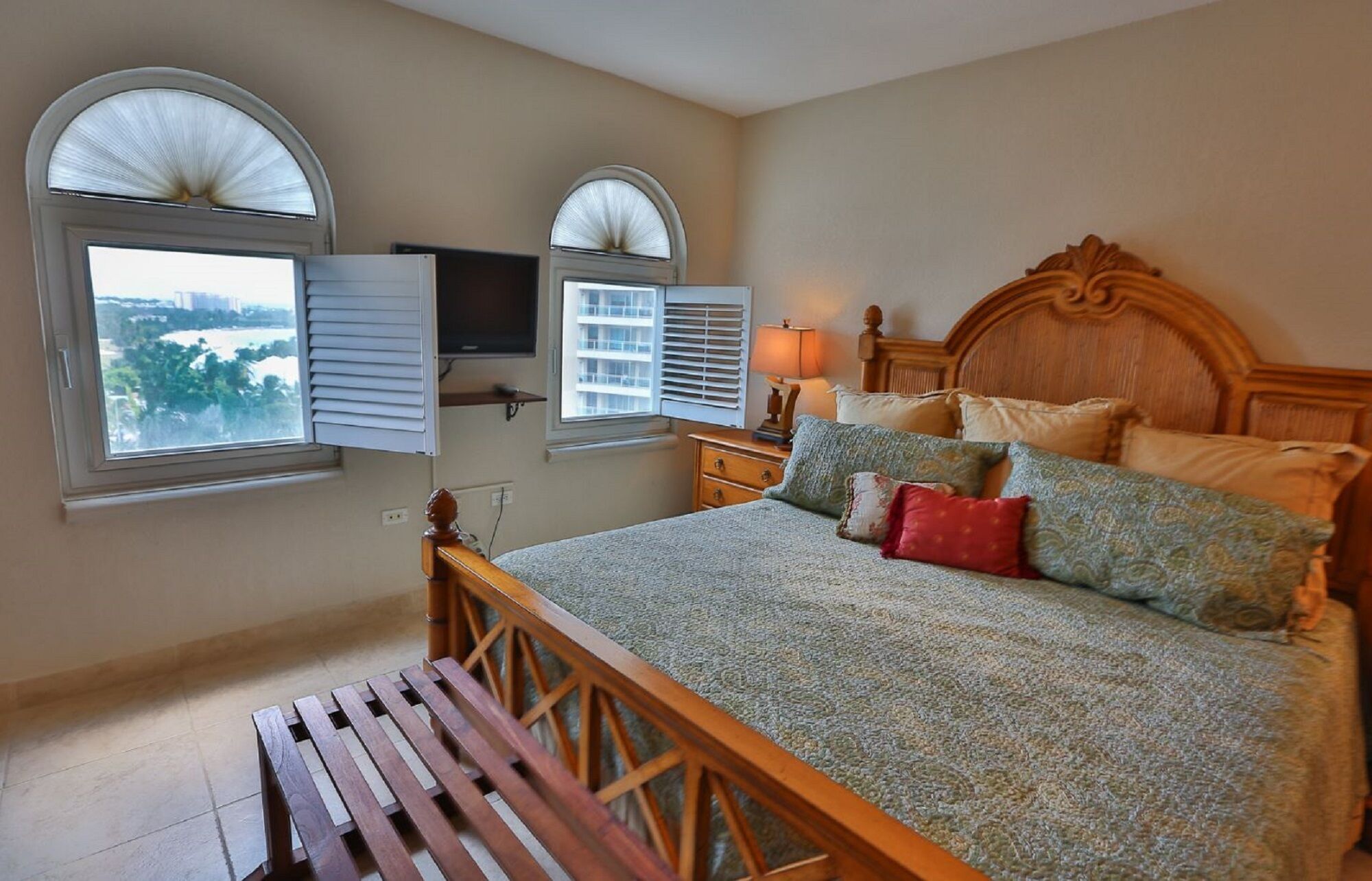 2 habitaciones y caja de seguridad en la habitación 