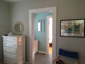 3 bedrooms, free WiFi, bed sheets - Waterfront Home with Pier on Albemarle Beach (Roper)