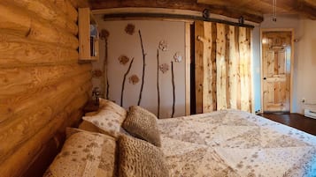1 bedroom, desk, free WiFi, bed sheets