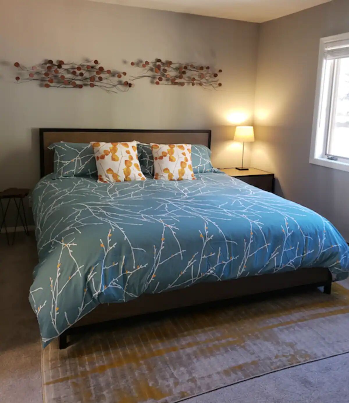 Cozy Updated McCloud Condo - Walk to Lake Tahoe, Shops & Restaurants